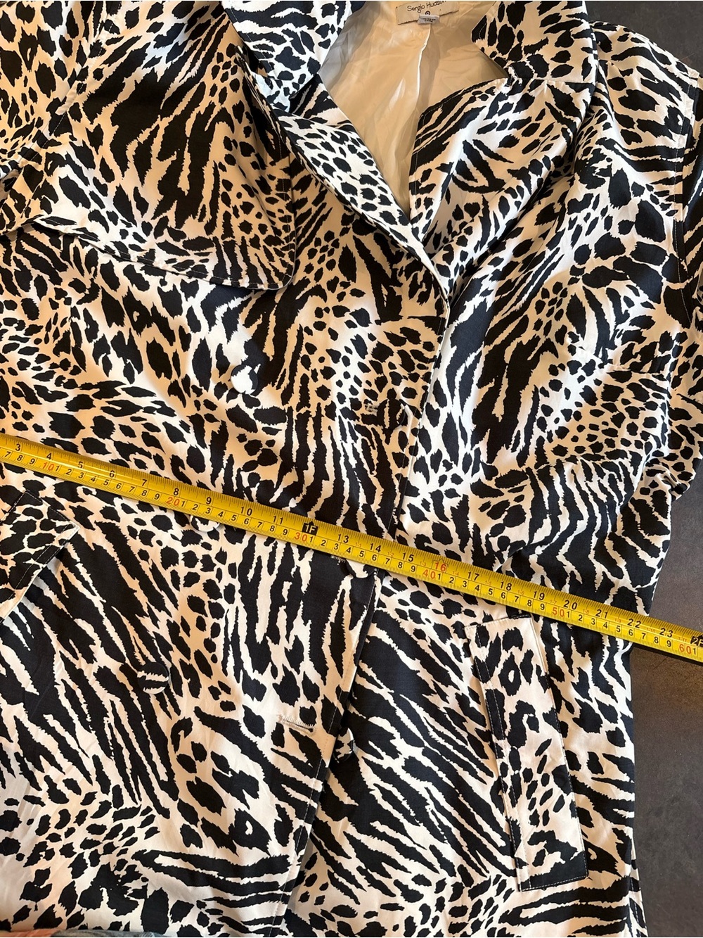 Leopard Print Trench Coat - Black & Cream 2X - Picture 5 of 7